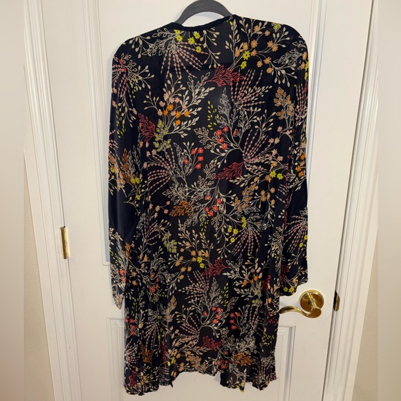 Johnny Was Multicolor Floral Button Down Duster Size Large - Picture 2 of 7